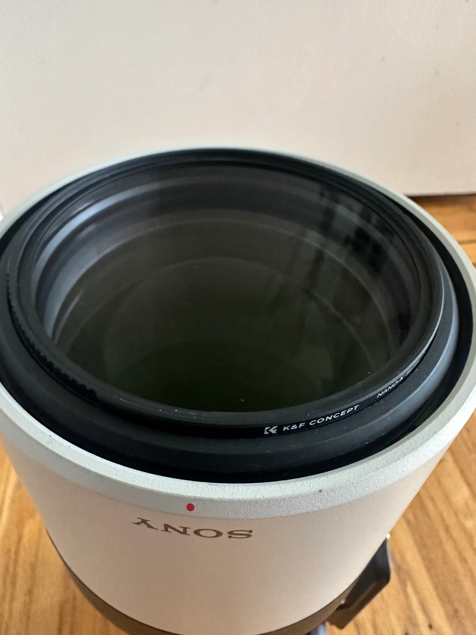 The front element of the Sony 200-600 with a K&F Concept 95mm UV filter threaded on