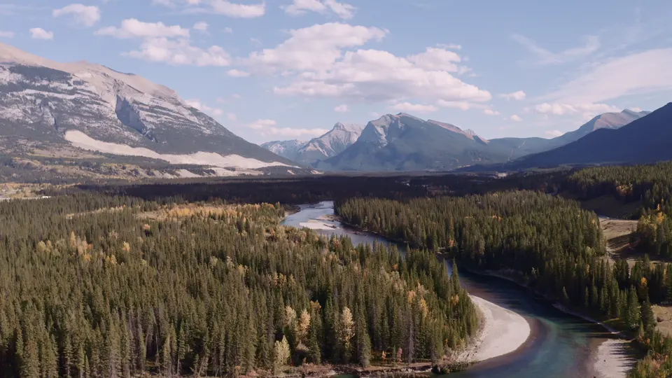 The Columbia valley from the air, river and forest to the mountains