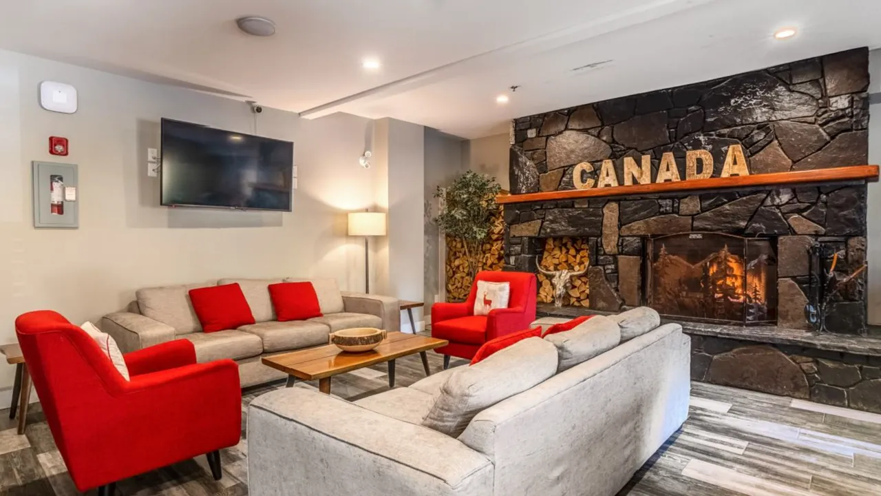 Opening view of the Basecamp Lodge Canmore 360 tour